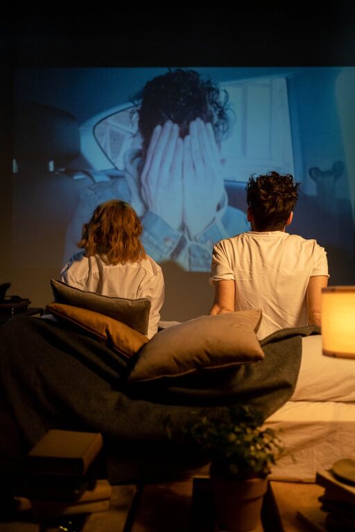 How to Plan a Cozy Screen-Light Evening at Home